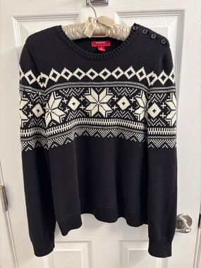 Vintage CHAPS Black and Cream Nordic Button-Shoulder Sweater Size S - Fabulous!